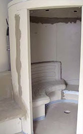 Kreisrunde Sitzbänke